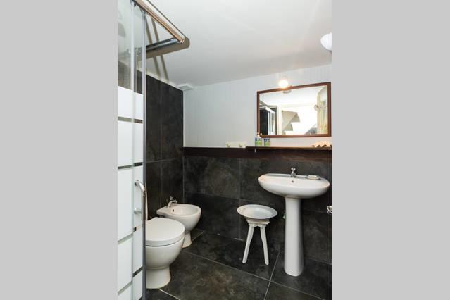 Il Pozzo Di Santa Teresa Apartment Catania Room photo